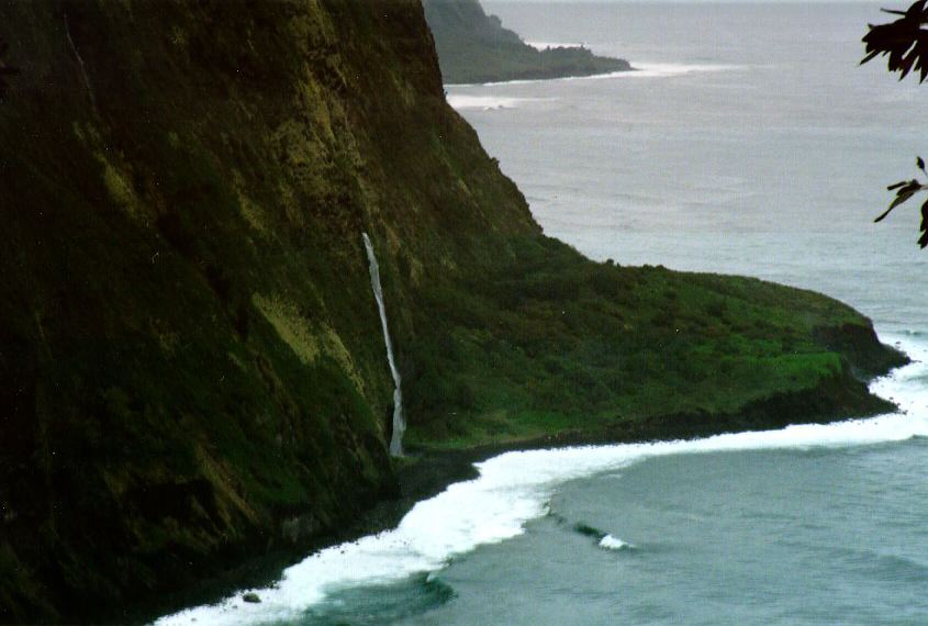 JPEG of Hawaii's Waipio Valley